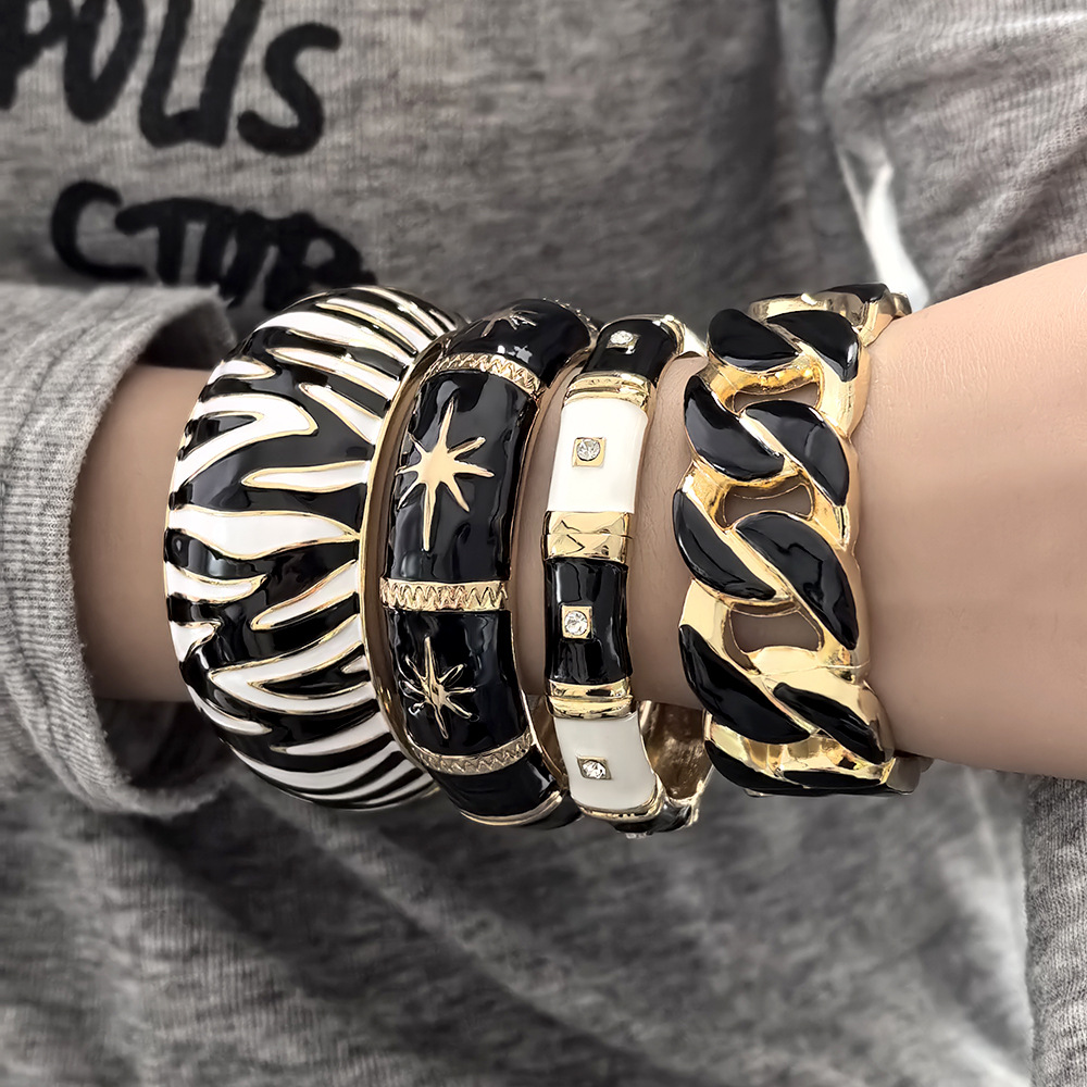 Braccialetti larghi in metallo - Zebra Tablet Accessories recensione e prezzo