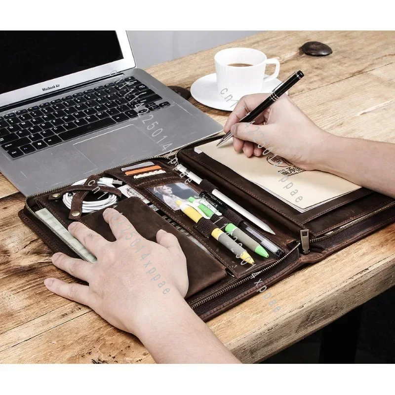 Borsa in Pelle per Tablet con  - Tablet Tech Accessories recensione e prezzo