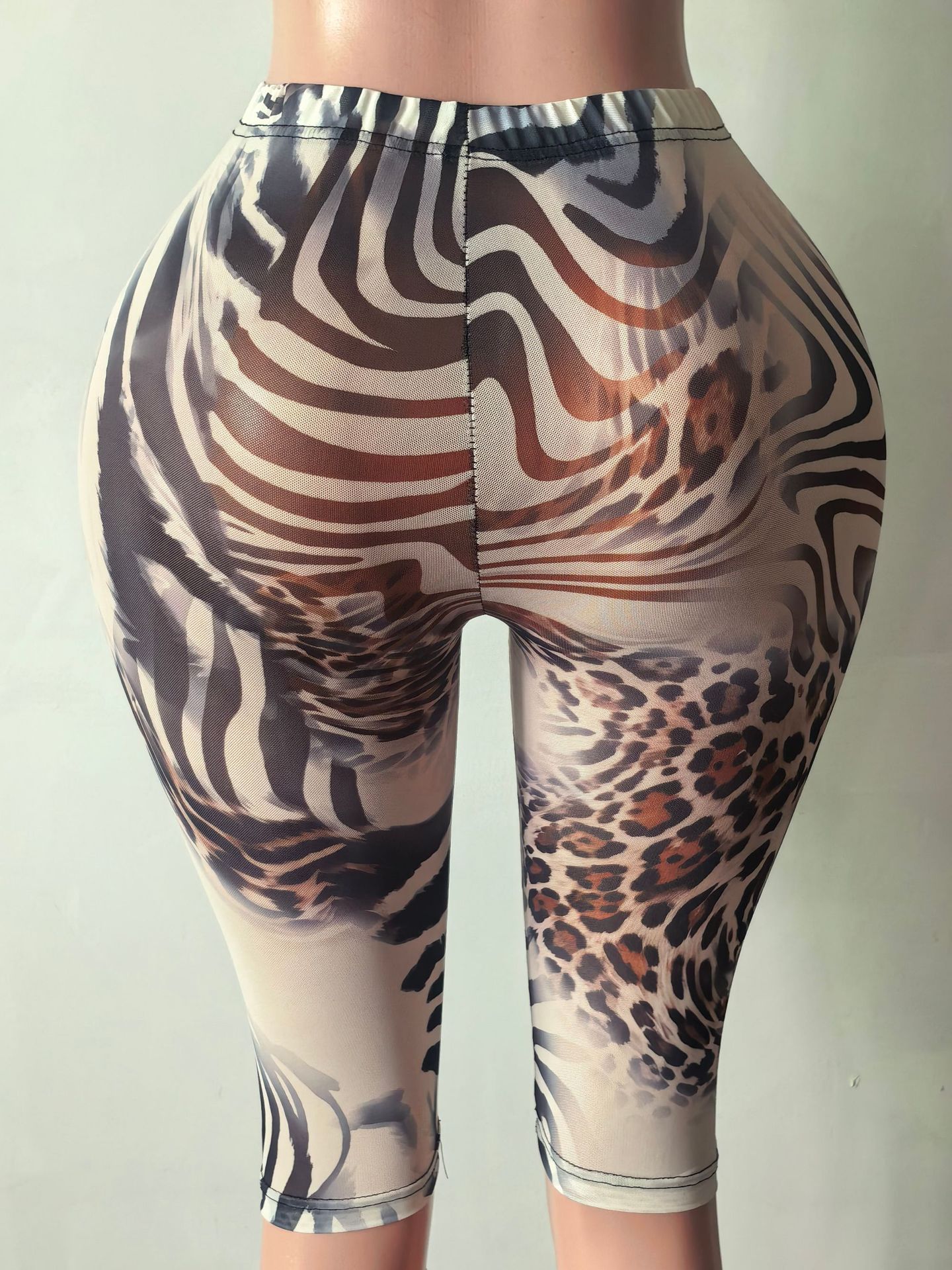 Eleganti pantaloni capri in re - Zebra Tablet Accessories recensione e prezzo